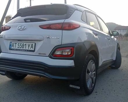 Белый Хендай Kona, объемом двигателя 0 л и пробегом 98 тыс. км за 17900 $, фото 1 на Automoto.ua