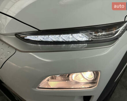 Білий Хендай Kona, об'ємом двигуна 0 л та пробігом 36 тис. км за 14710 $, фото 6 на Automoto.ua