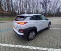 Білий Хендай Kona, об'ємом двигуна 0 л та пробігом 93 тис. км за 18950 $, фото 25 на Automoto.ua