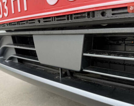 Белый Хендай Kona, объемом двигателя 0 л и пробегом 70 тыс. км за 16950 $, фото 69 на Automoto.ua