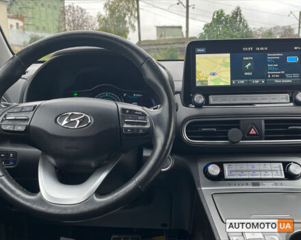 Білий Хендай Kona, об'ємом двигуна 39 л та пробігом 46 тис. км за 16999 $, фото 26 на Automoto.ua