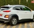 Белый Хендай Kona, объемом двигателя 0 л и пробегом 70 тыс. км за 17700 $, фото 9 на Automoto.ua