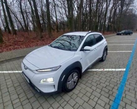 Білий Хендай Kona, об'ємом двигуна 0 л та пробігом 93 тис. км за 18950 $, фото 9 на Automoto.ua