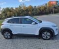 Белый Хендай Kona, объемом двигателя 0 л и пробегом 98 тыс. км за 17200 $, фото 1 на Automoto.ua