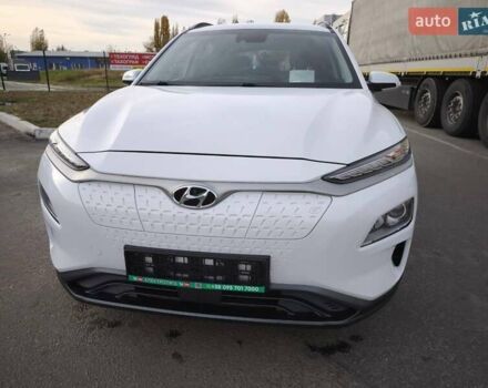 Белый Хендай Kona, объемом двигателя 0 л и пробегом 129 тыс. км за 17777 $, фото 18 на Automoto.ua