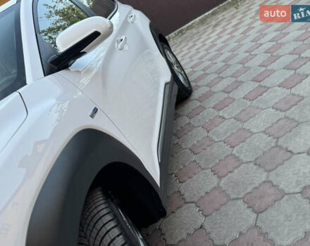 Білий Хендай Kona, об'ємом двигуна 0 л та пробігом 77 тис. км за 15499 $, фото 63 на Automoto.ua