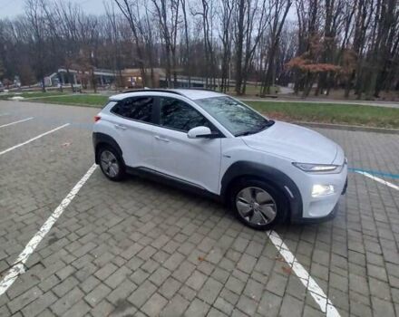 Білий Хендай Kona, об'ємом двигуна 0 л та пробігом 93 тис. км за 18950 $, фото 15 на Automoto.ua