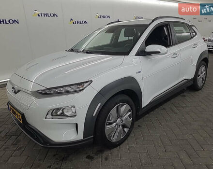 Білий Хендай Kona, об'ємом двигуна 0 л та пробігом 110 тис. км за 15999 $, фото 2 на Automoto.ua