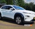Белый Хендай Kona, объемом двигателя 64 л и пробегом 58 тыс. км за 18700 $, фото 1 на Automoto.ua