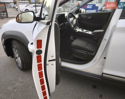 Белый Хендай Kona, объемом двигателя 0 л и пробегом 129 тыс. км за 17777 $, фото 32 на Automoto.ua