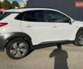 Белый Хендай Kona, объемом двигателя 0 л и пробегом 71 тыс. км за 18900 $, фото 18 на Automoto.ua