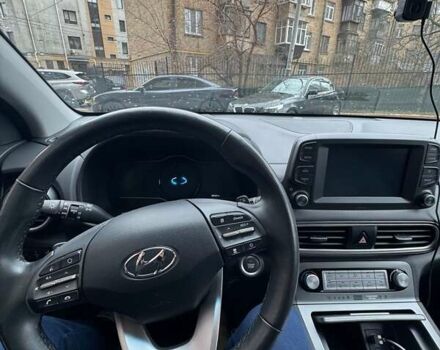 Белый Хендай Kona, объемом двигателя 0 л и пробегом 39 тыс. км за 17800 $, фото 1 на Automoto.ua
