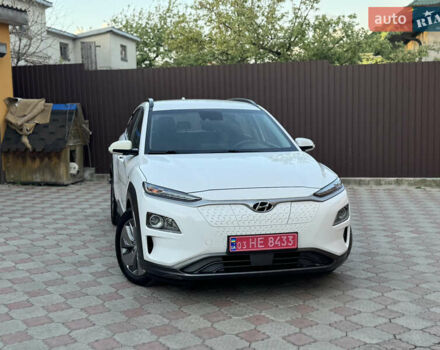 Білий Хендай Kona, об'ємом двигуна 0 л та пробігом 77 тис. км за 15499 $, фото 49 на Automoto.ua