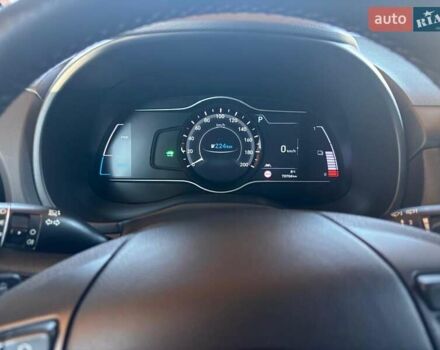 Белый Хендай Kona, объемом двигателя 0 л и пробегом 71 тыс. км за 18900 $, фото 9 на Automoto.ua