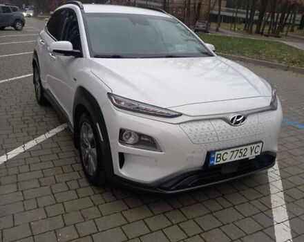 Білий Хендай Kona, об'ємом двигуна 0 л та пробігом 93 тис. км за 18950 $, фото 57 на Automoto.ua