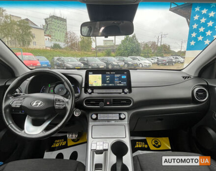 Білий Хендай Kona, об'ємом двигуна 39 л та пробігом 46 тис. км за 16999 $, фото 25 на Automoto.ua