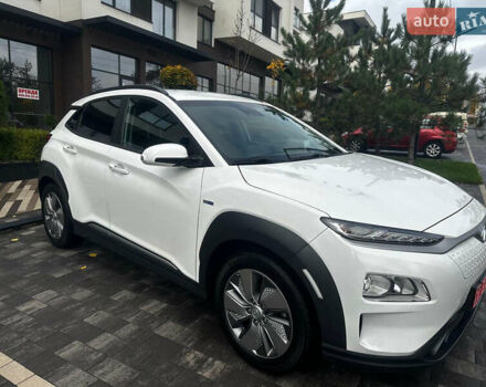 Белый Хендай Kona, объемом двигателя 0 л и пробегом 130 тыс. км за 19200 $, фото 7 на Automoto.ua
