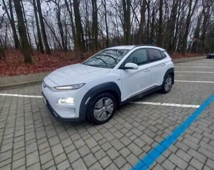 Білий Хендай Kona, об'ємом двигуна 0 л та пробігом 93 тис. км за 18950 $, фото 11 на Automoto.ua