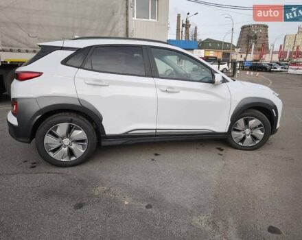 Белый Хендай Kona, объемом двигателя 0 л и пробегом 129 тыс. км за 17777 $, фото 11 на Automoto.ua