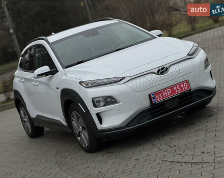 Білий Хендай Kona, об'ємом двигуна 0 л та пробігом 82 тис. км за 18500 $, фото 26 на Automoto.ua