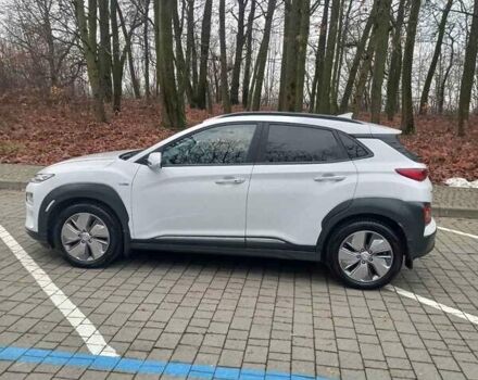 Білий Хендай Kona, об'ємом двигуна 0 л та пробігом 93 тис. км за 18950 $, фото 53 на Automoto.ua
