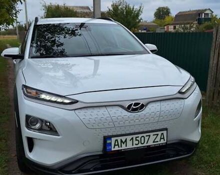 Белый Хендай Kona, объемом двигателя 0 л и пробегом 55 тыс. км за 16500 $, фото 12 на Automoto.ua