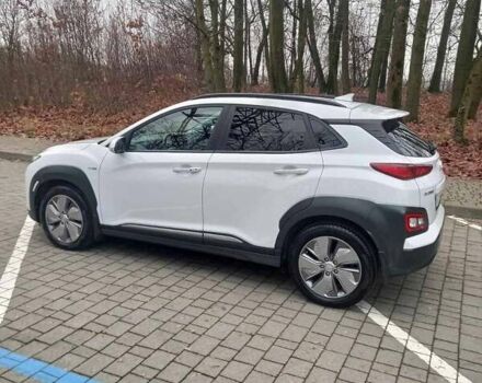 Білий Хендай Kona, об'ємом двигуна 0 л та пробігом 93 тис. км за 18950 $, фото 43 на Automoto.ua
