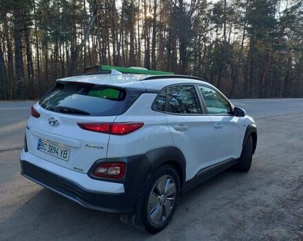 Білий Хендай Kona, об'ємом двигуна 0 л та пробігом 98 тис. км за 13900 $, фото 1 на Automoto.ua