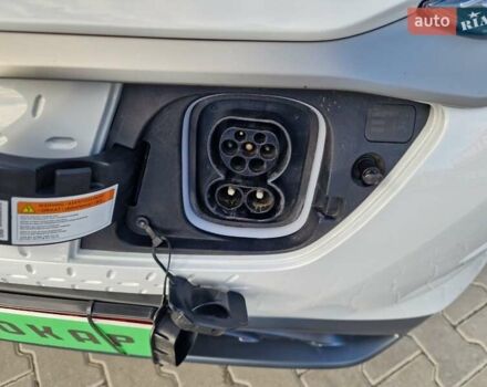 Белый Хендай Kona, объемом двигателя 0 л и пробегом 70 тыс. км за 16500 $, фото 4 на Automoto.ua