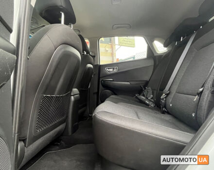 Білий Хендай Kona, об'ємом двигуна 39 л та пробігом 46 тис. км за 16999 $, фото 24 на Automoto.ua