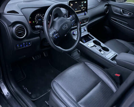 Білий Хендай Kona, об'ємом двигуна 0 л та пробігом 82 тис. км за 18500 $, фото 4 на Automoto.ua