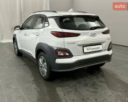 Білий Хендай Kona, об'ємом двигуна 0 л та пробігом 36 тис. км за 14710 $, фото 2 на Automoto.ua