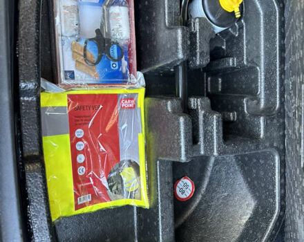 Білий Хендай Kona, об'ємом двигуна 0 л та пробігом 92 тис. км за 17200 $, фото 5 на Automoto.ua