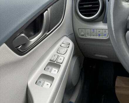 Білий Хендай Kona, об'ємом двигуна 0 л та пробігом 125 тис. км за 16999 $, фото 22 на Automoto.ua