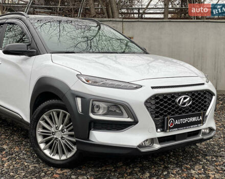 Белый Хендай Kona, объемом двигателя 1.59 л и пробегом 43 тыс. км за 20490 $, фото 1 на Automoto.ua