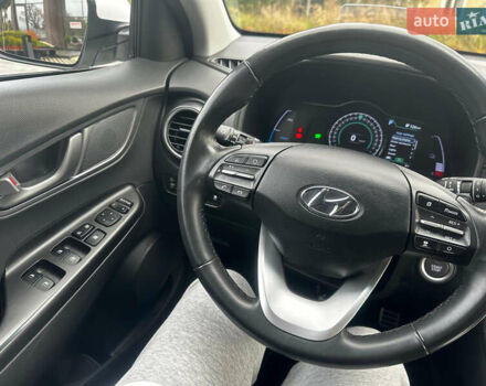 Белый Хендай Kona, объемом двигателя 0 л и пробегом 130 тыс. км за 19200 $, фото 15 на Automoto.ua