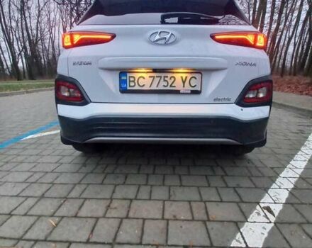 Білий Хендай Kona, об'ємом двигуна 0 л та пробігом 93 тис. км за 18950 $, фото 33 на Automoto.ua