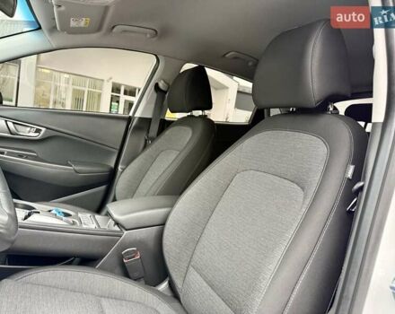 Белый Хендай Kona, объемом двигателя 0 л и пробегом 115 тыс. км за 17250 $, фото 48 на Automoto.ua