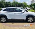 Белый Хендай Kona, объемом двигателя 64 л и пробегом 58 тыс. км за 18700 $, фото 1 на Automoto.ua