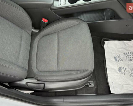 Белый Хендай Kona, объемом двигателя 0 л и пробегом 70 тыс. км за 16950 $, фото 57 на Automoto.ua