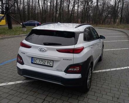 Білий Хендай Kona, об'ємом двигуна 0 л та пробігом 93 тис. км за 18950 $, фото 64 на Automoto.ua
