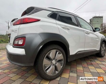 Білий Хендай Kona, об'ємом двигуна 39 л та пробігом 46 тис. км за 16999 $, фото 6 на Automoto.ua
