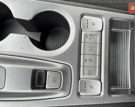 Белый Хендай Kona, объемом двигателя 0 л и пробегом 70 тыс. км за 16950 $, фото 38 на Automoto.ua