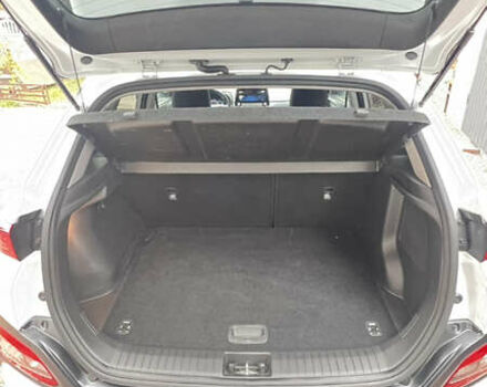 Білий Хендай Kona, об'ємом двигуна 0 л та пробігом 47 тис. км за 17300 $, фото 8 на Automoto.ua