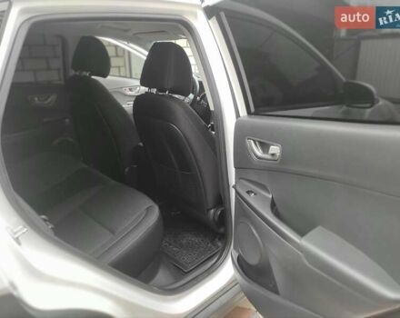 Белый Хендай Kona, объемом двигателя 0 л и пробегом 149 тыс. км за 17400 $, фото 8 на Automoto.ua