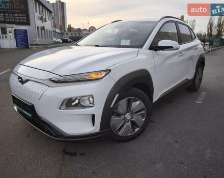 Белый Хендай Kona, объемом двигателя 0 л и пробегом 129 тыс. км за 17777 $, фото 22 на Automoto.ua