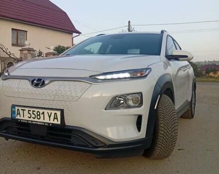 Белый Хендай Kona, объемом двигателя 0 л и пробегом 98 тыс. км за 17900 $, фото 4 на Automoto.ua