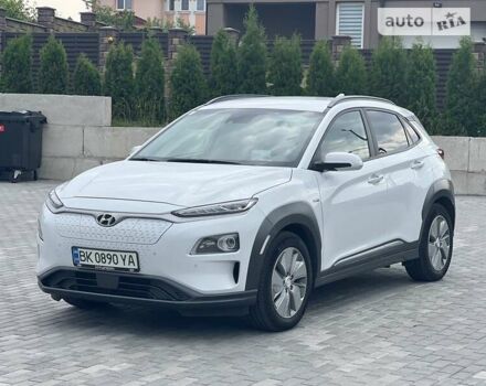 Білий Хендай Kona, об'ємом двигуна 0 л та пробігом 14 тис. км за 29500 $, фото 4 на Automoto.ua