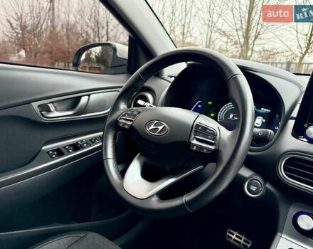 Белый Хендай Kona, объемом двигателя 0 л и пробегом 115 тыс. км за 17250 $, фото 80 на Automoto.ua