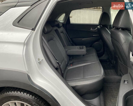 Белый Хендай Kona, объемом двигателя 1.59 л и пробегом 43 тыс. км за 20490 $, фото 13 на Automoto.ua